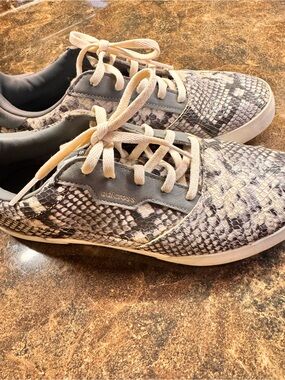 Adidas GOLF Snake-Print Lace-Up Sneakers in gray, black, white. Sz 10